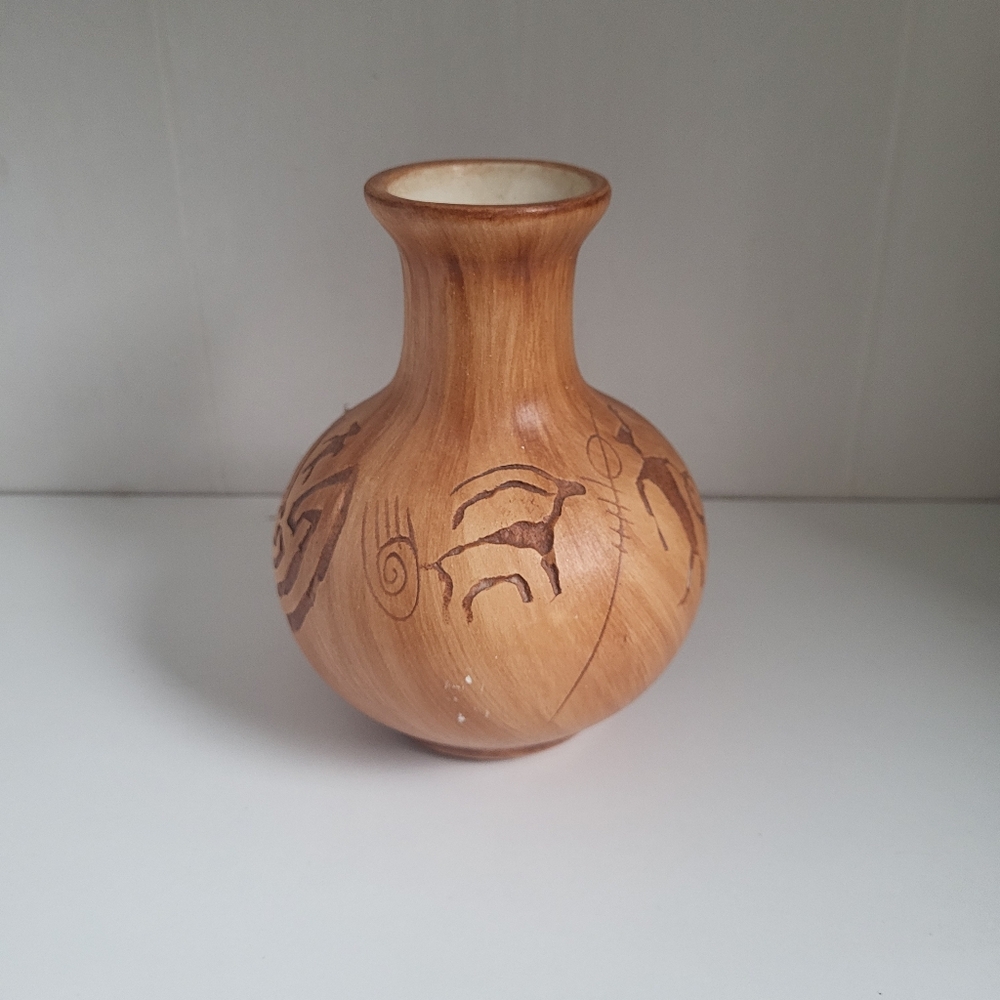 Vintage Navajo Handcrafted Brown Ceramic Vase. Signed